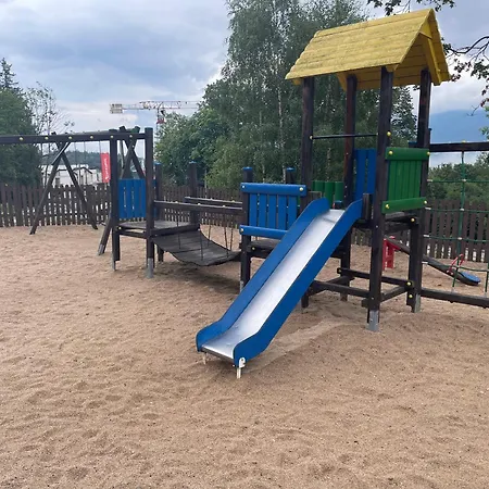 Srodkowa Widok Na Gory 1 Pietro Garaz Gratis