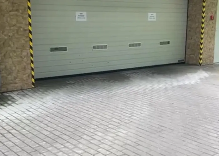 Srodkowa Widok Na Gory 1 Pietro Garaz Gratis *